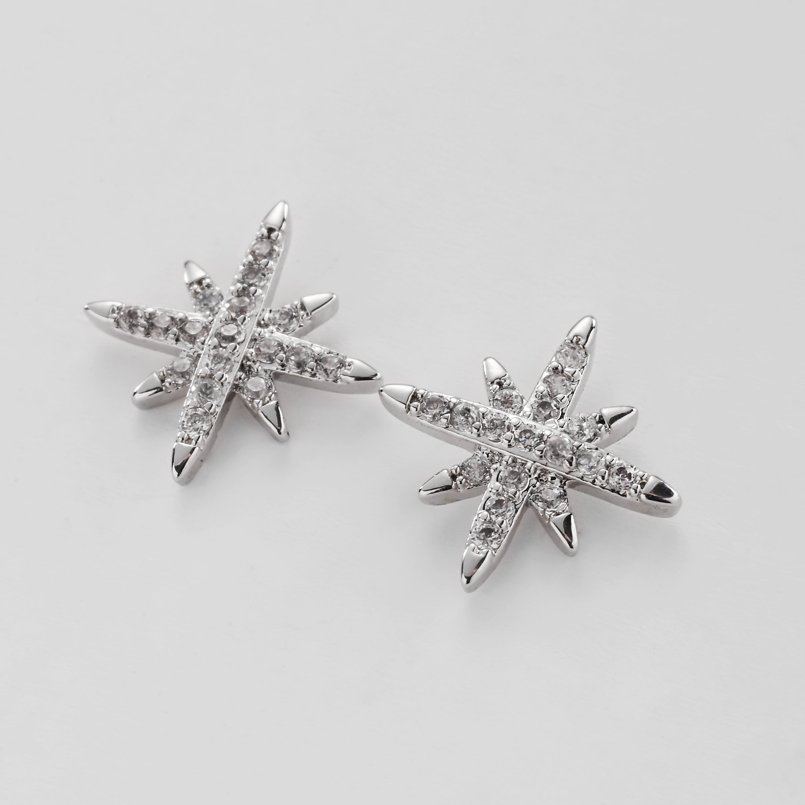 Delicados pendientes con forma de estrella