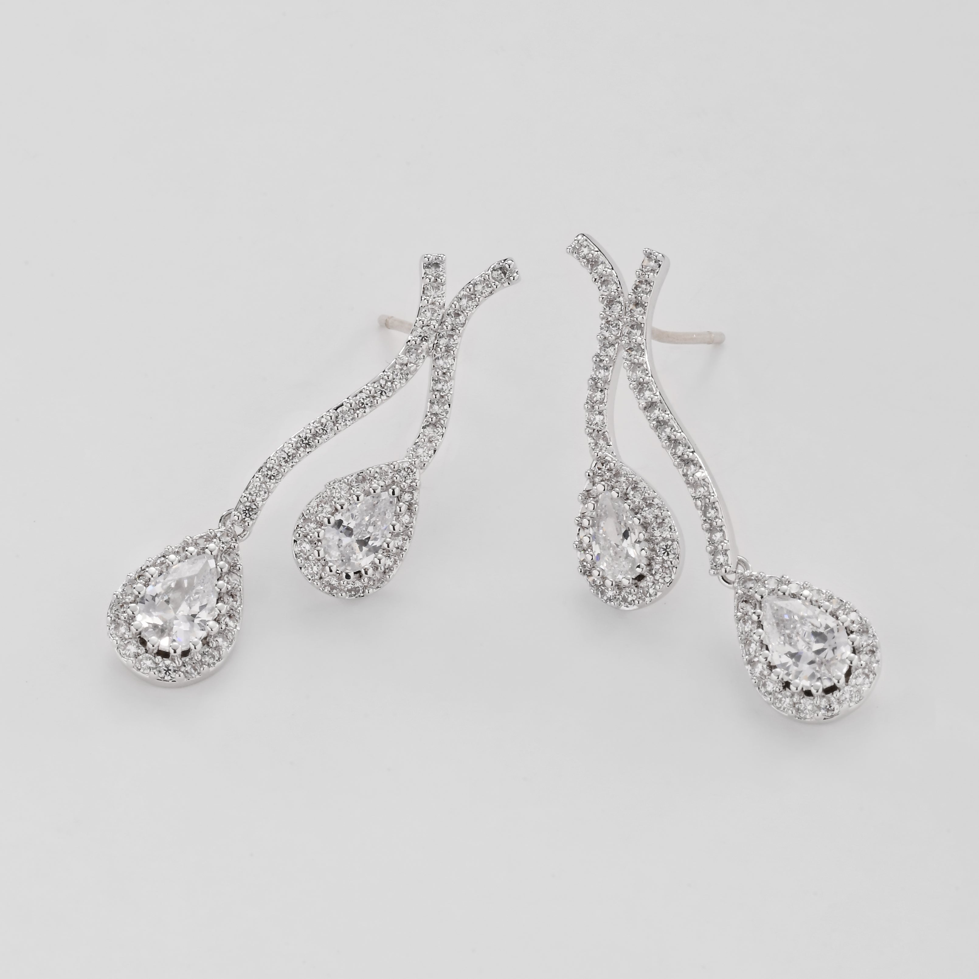 Pendientes de alas de cristal centelleantes