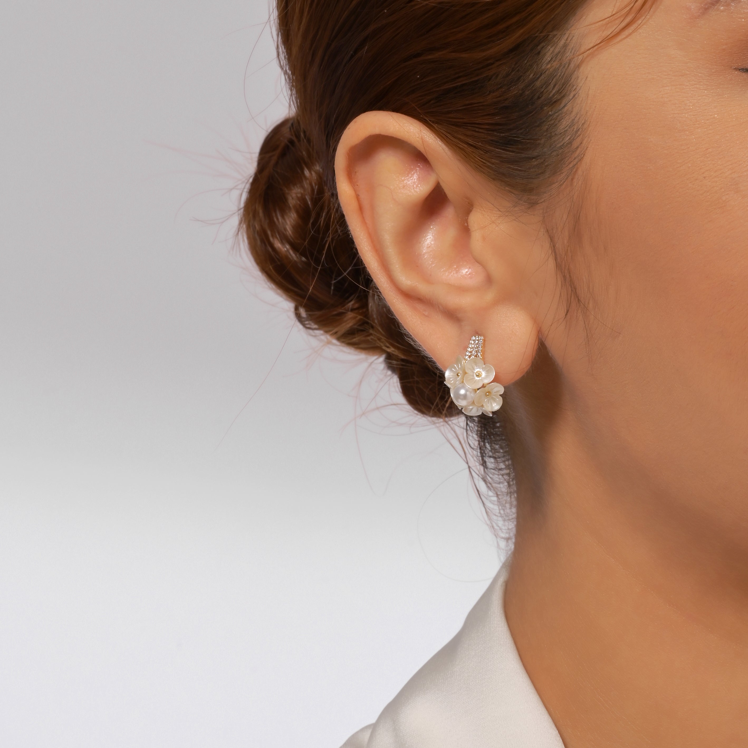 Pendientes de racimo de flores de perla