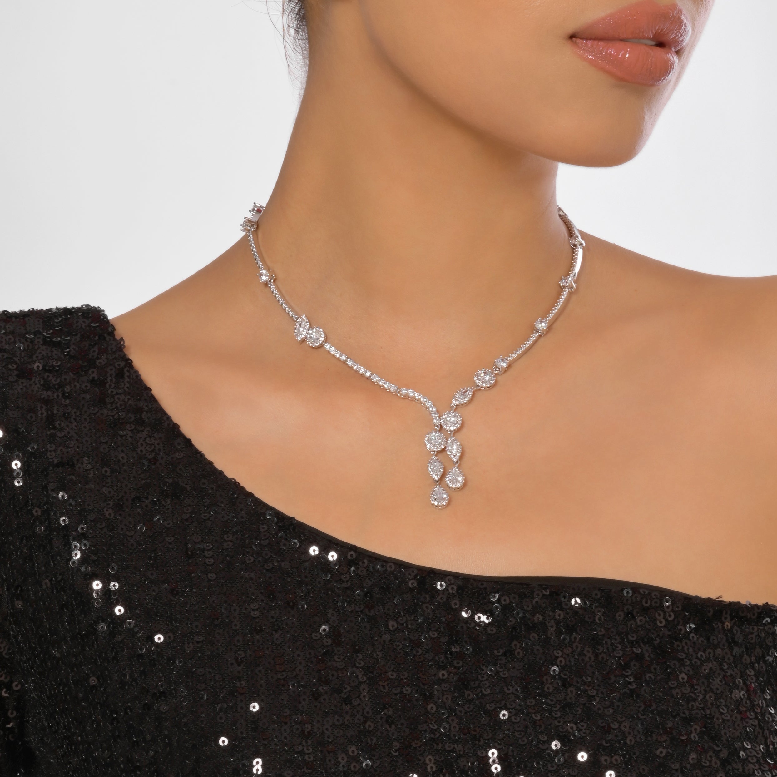 Collar Lariat de Gota de Rocío de Cristal