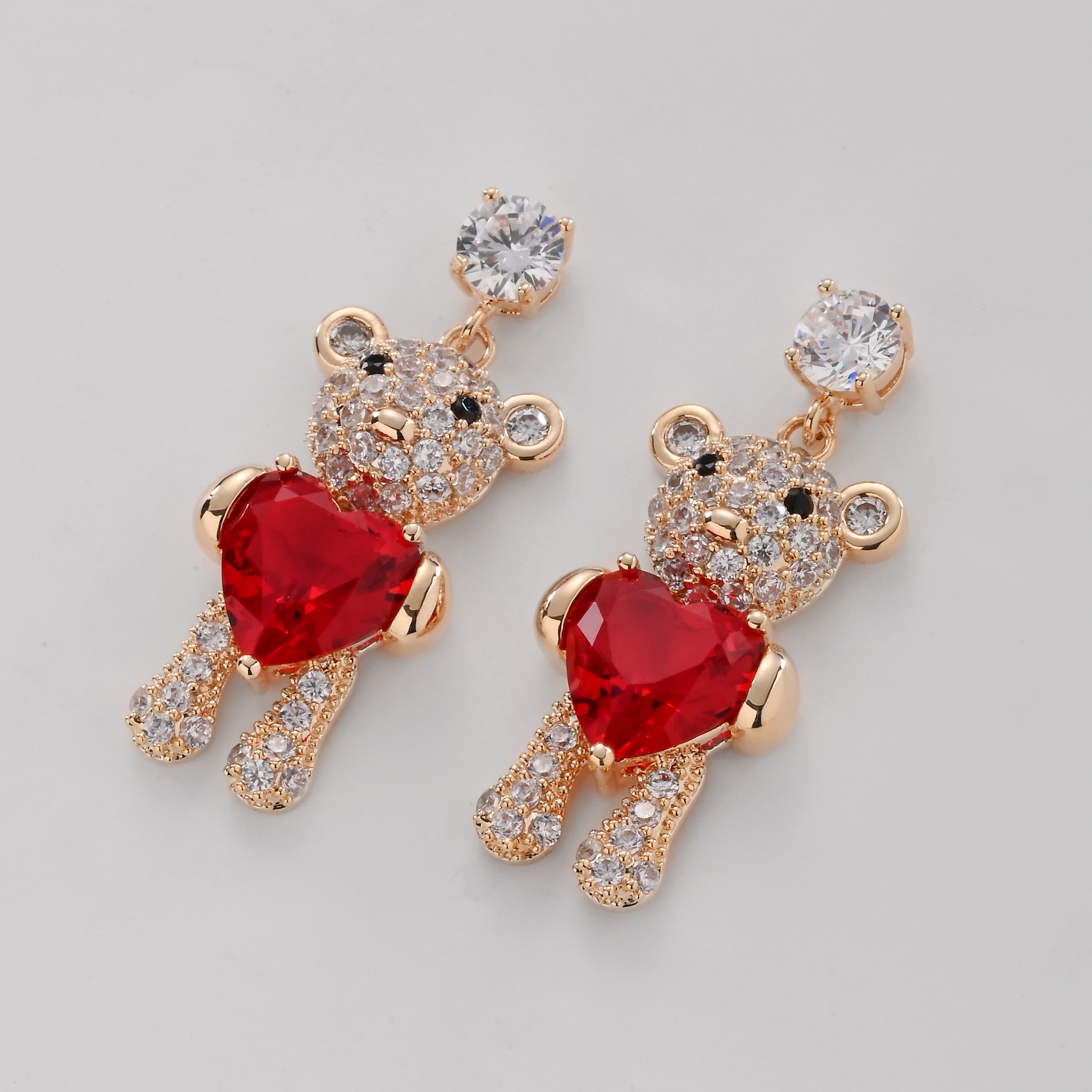 Pendientes colgantes de corazón de osito de cristal