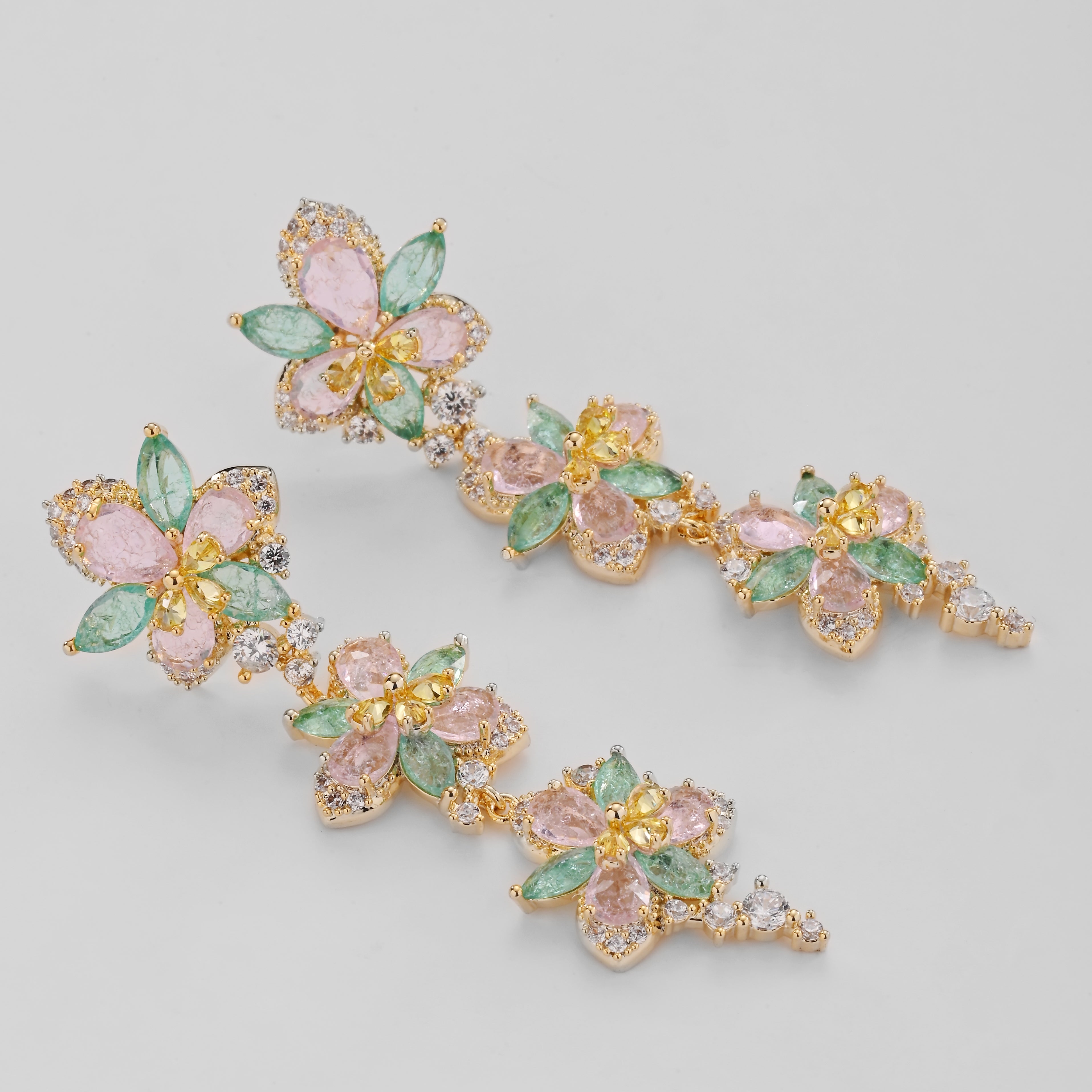 Pendientes colgantes de cristal con diseño floral
