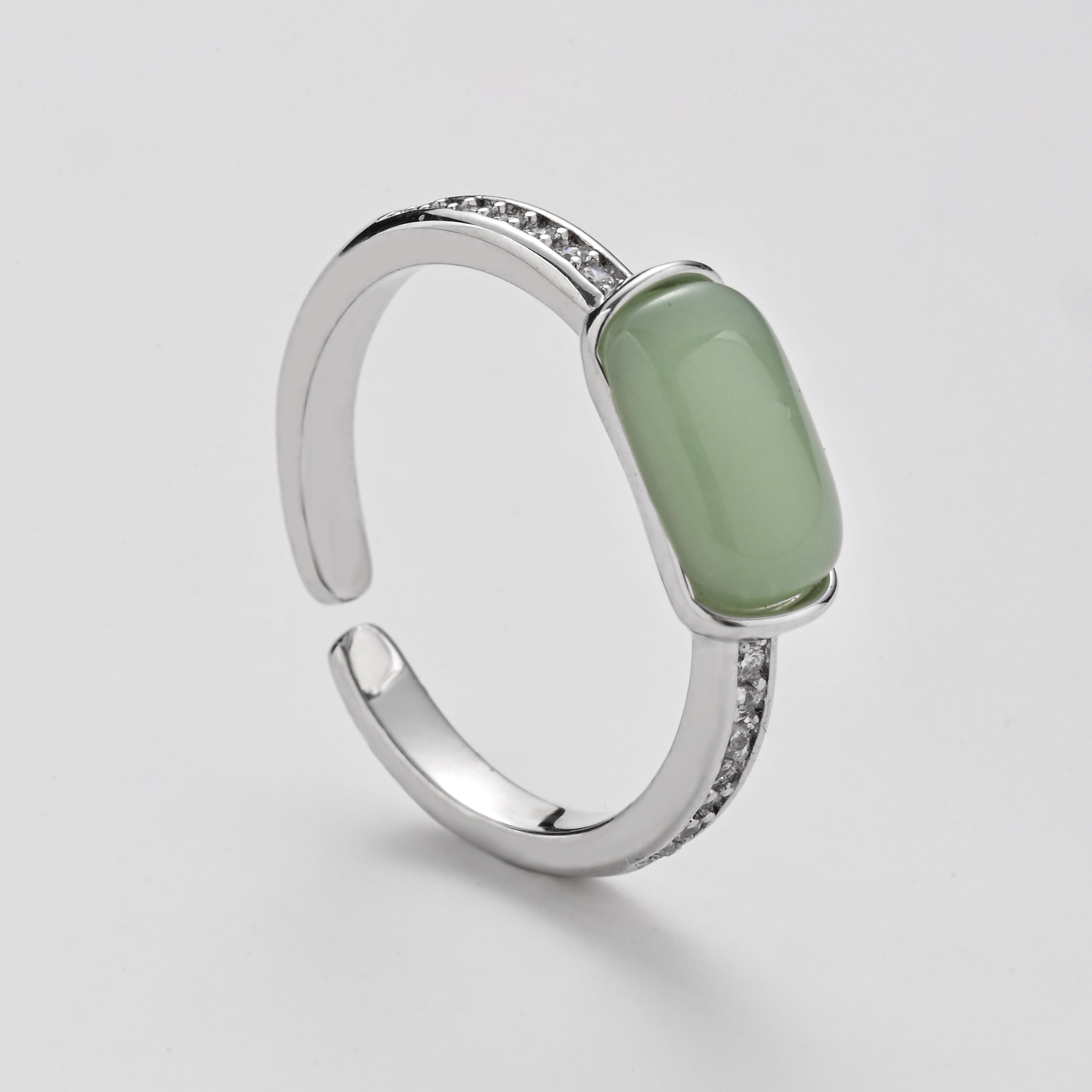 Anillo Horizonte de Jade Menta