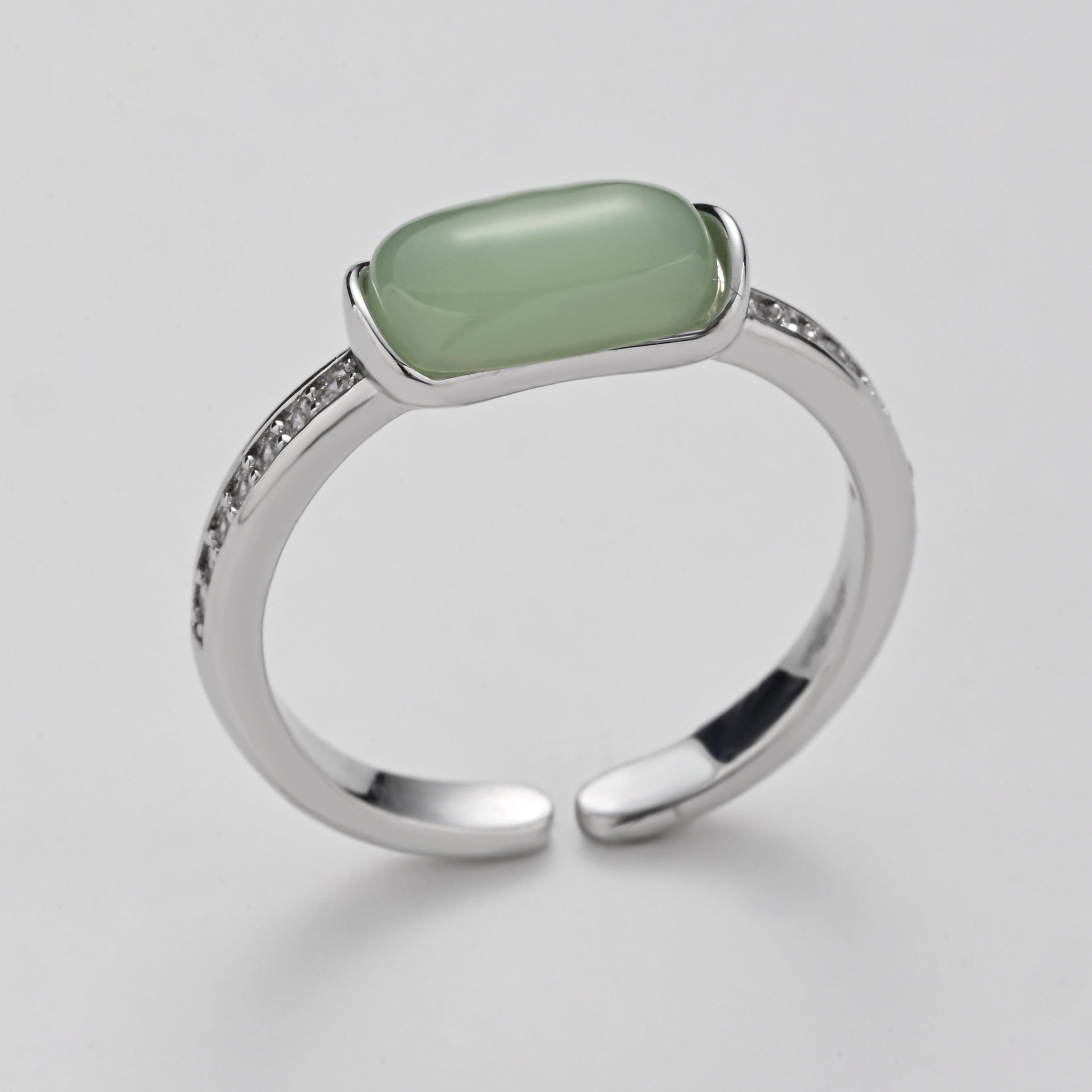 Anillo Horizonte de Jade Menta