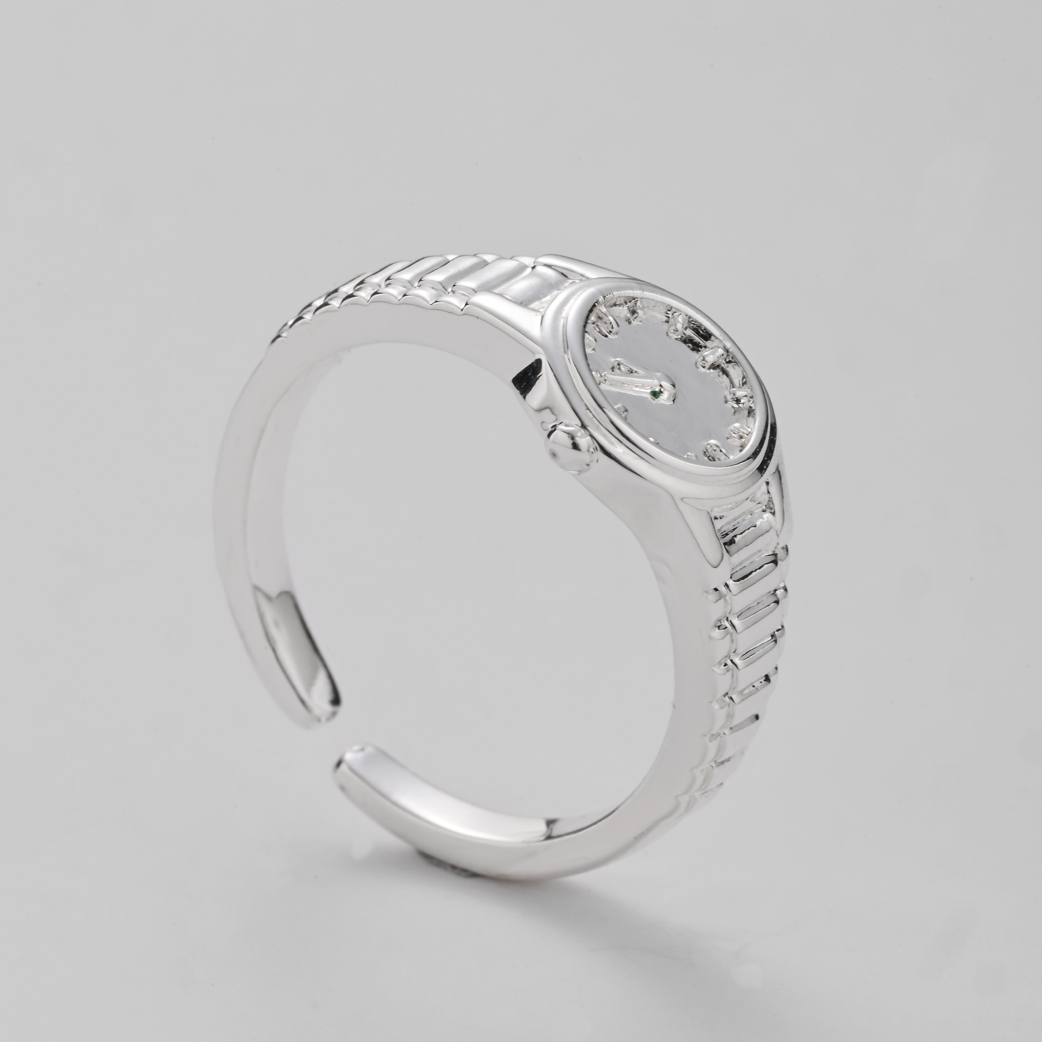 Anillo de cristal estilo reloj