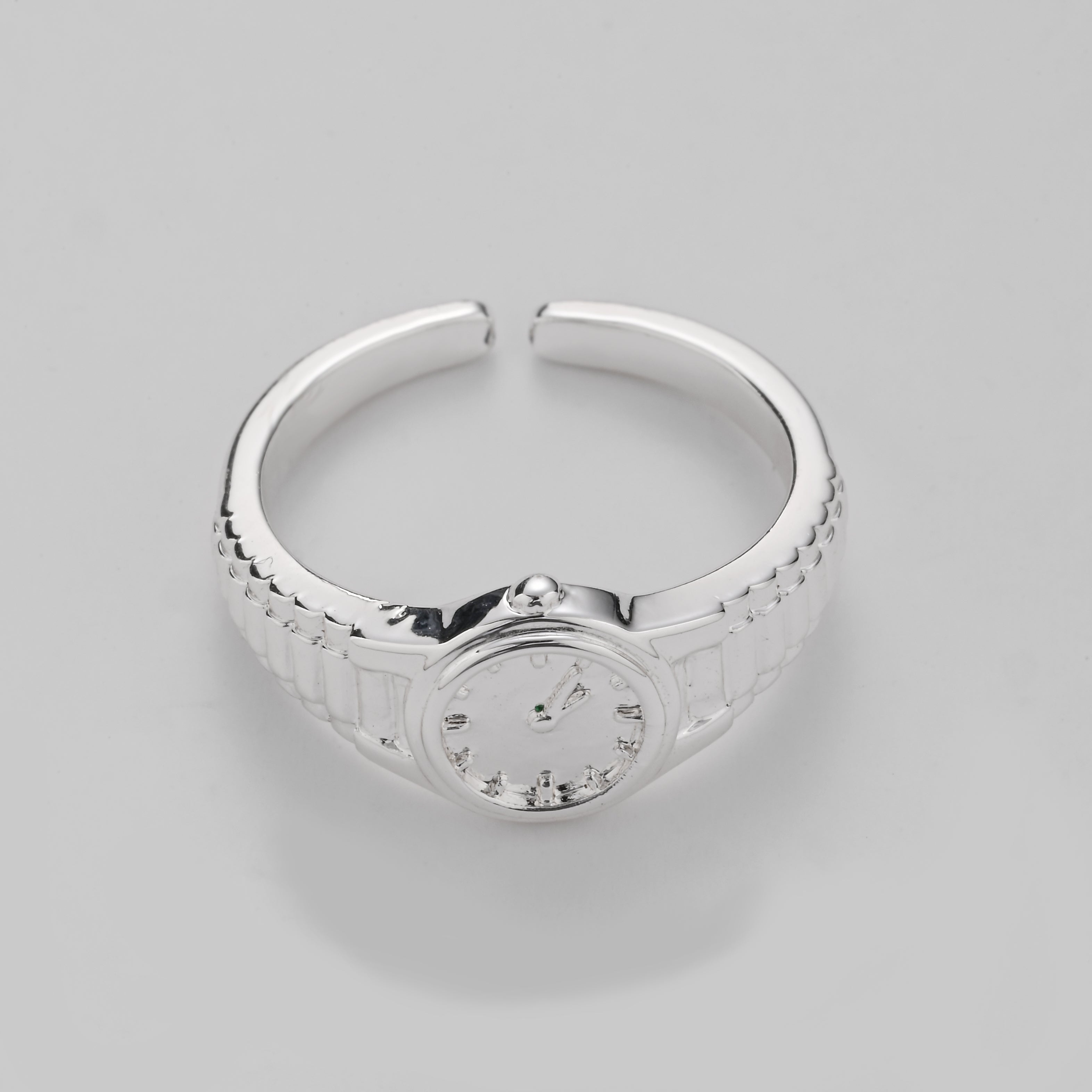 Anillo de cristal estilo reloj