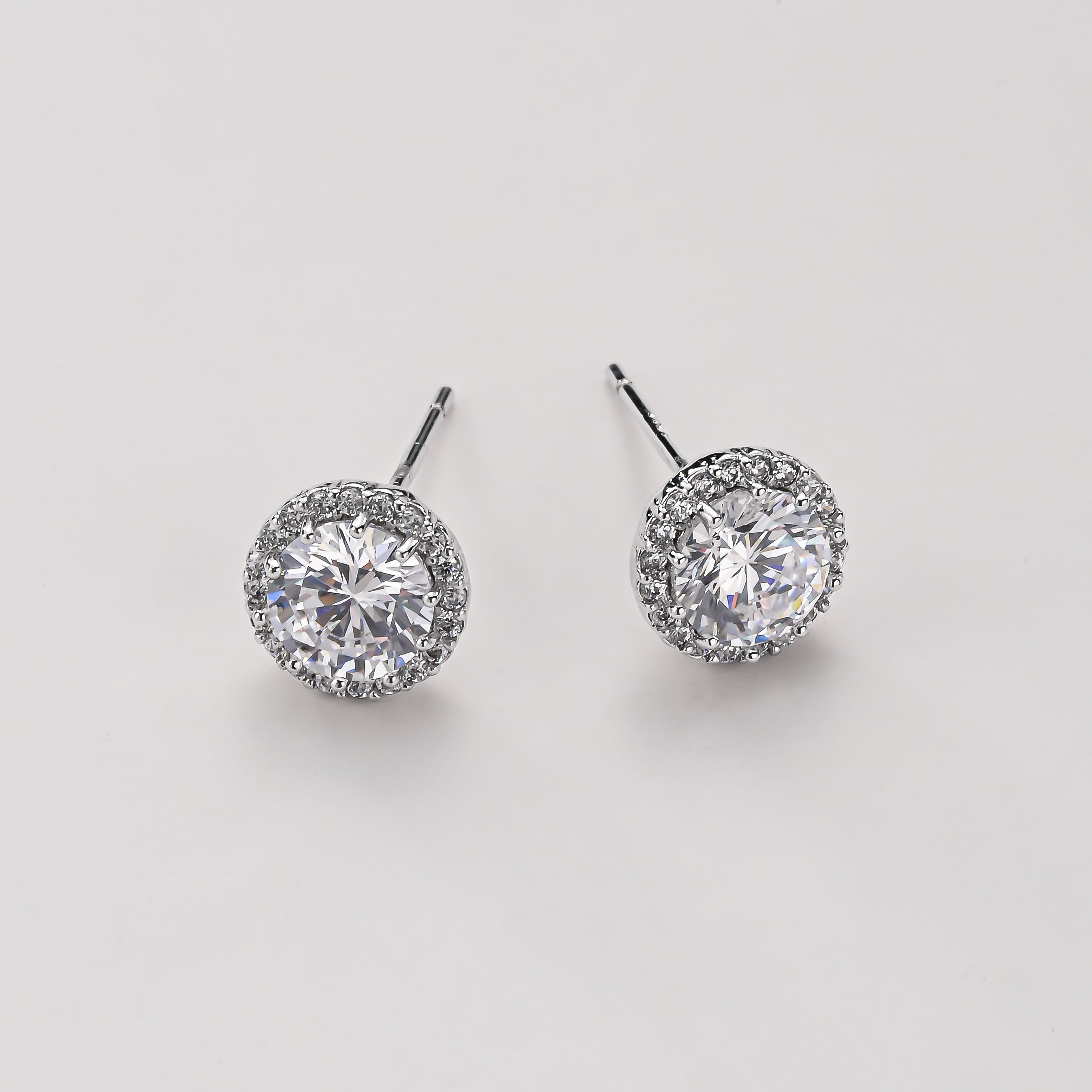 Pendientes sencillos con brillo