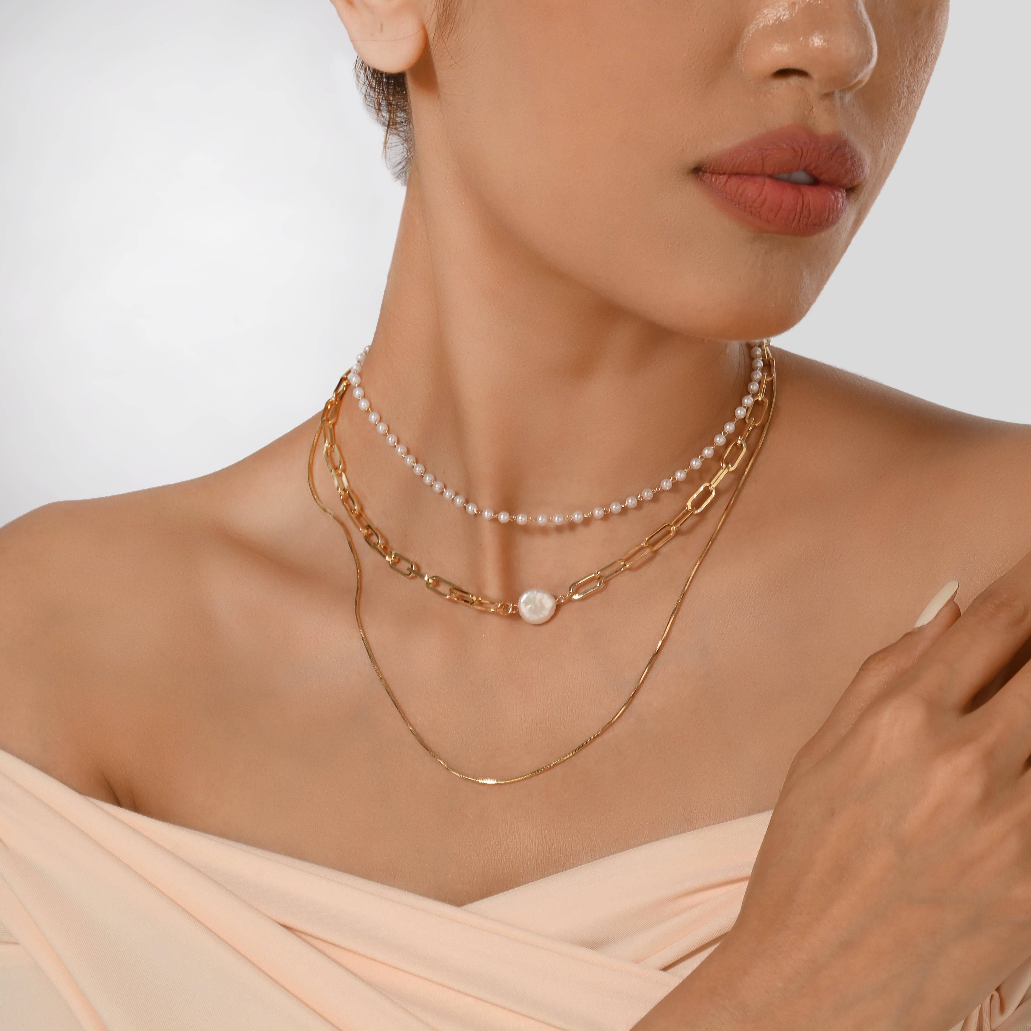 Conjunto de collar en capas con textura mixta