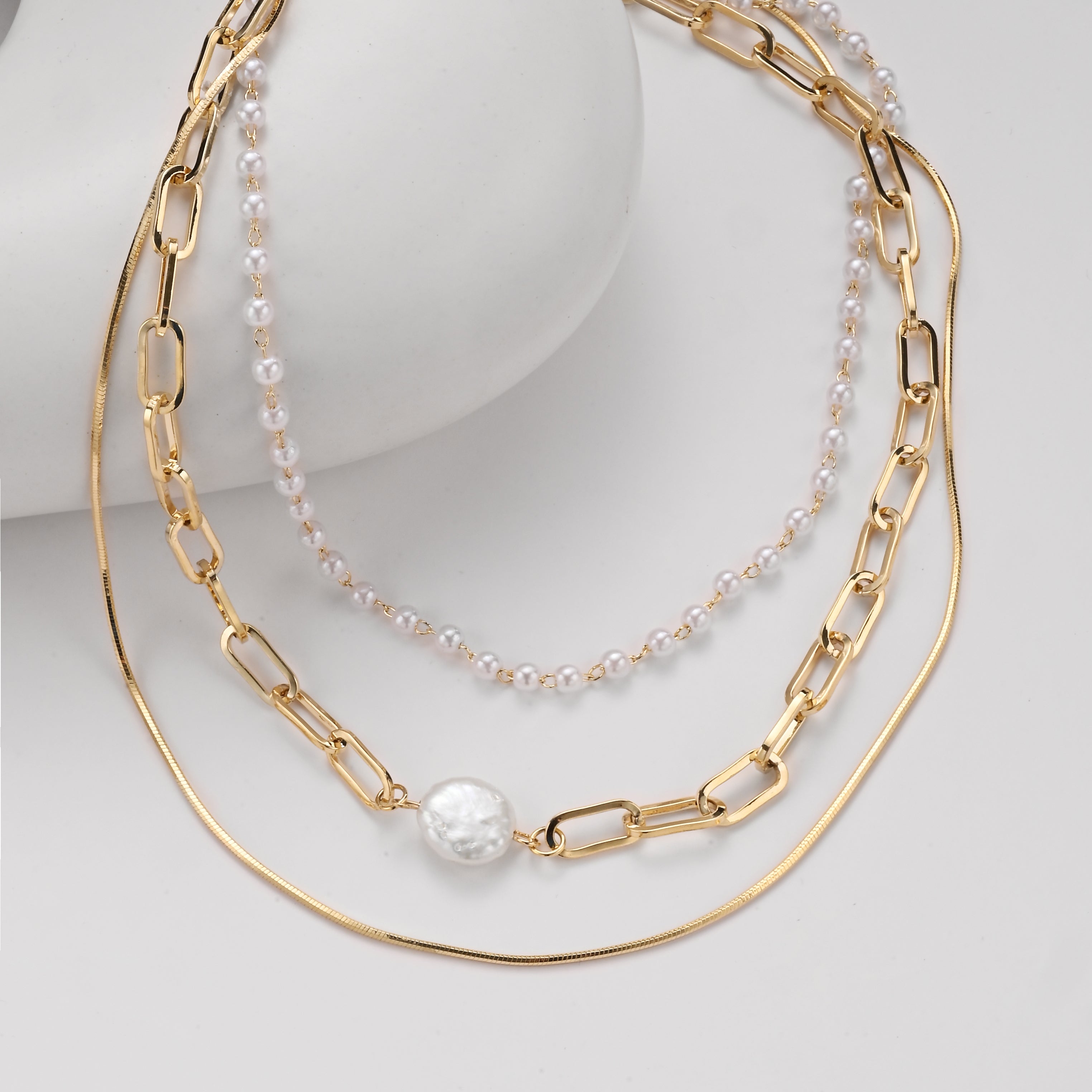 Conjunto de collar en capas con textura mixta